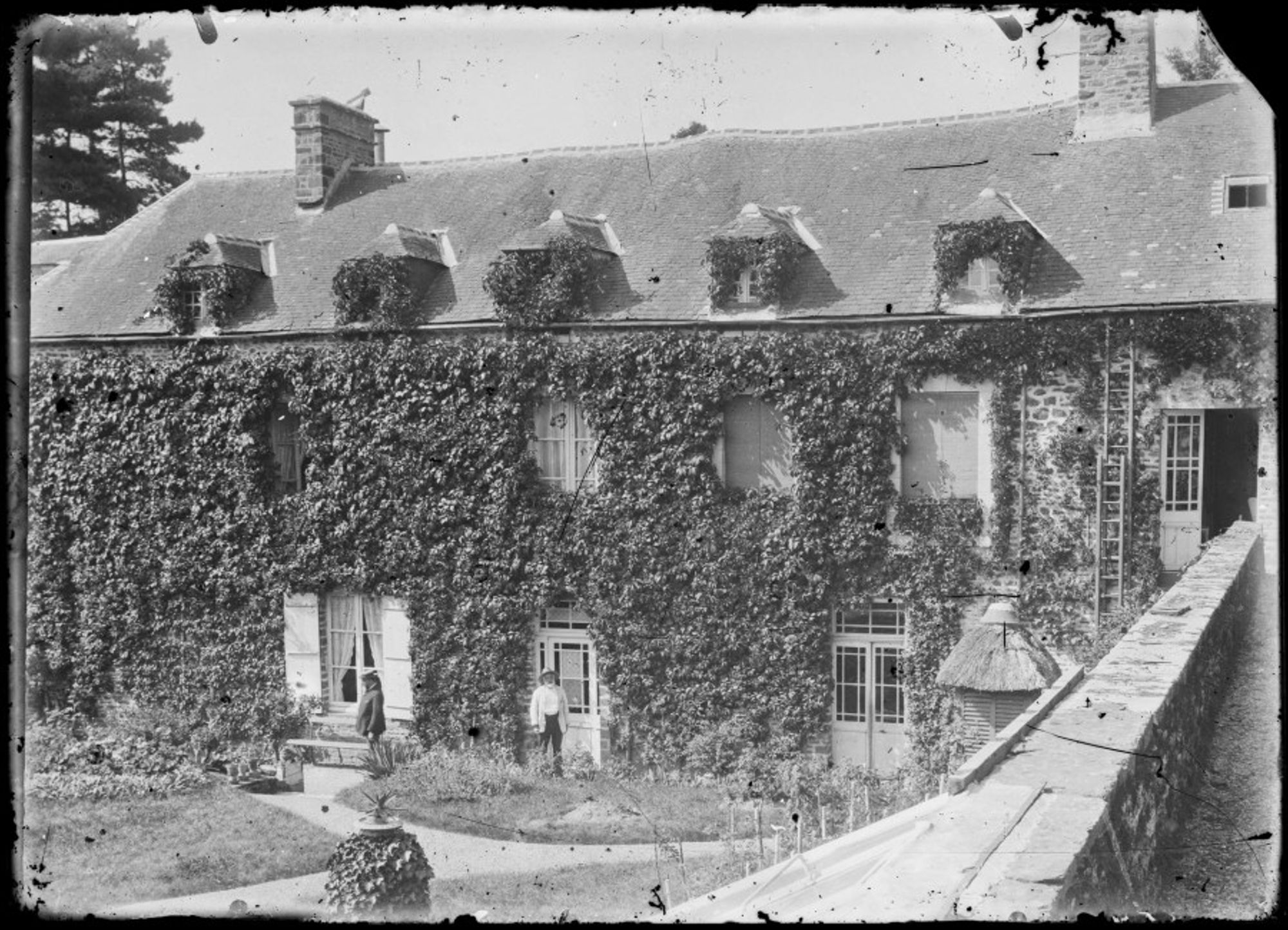 Fonds de la famille Dieu